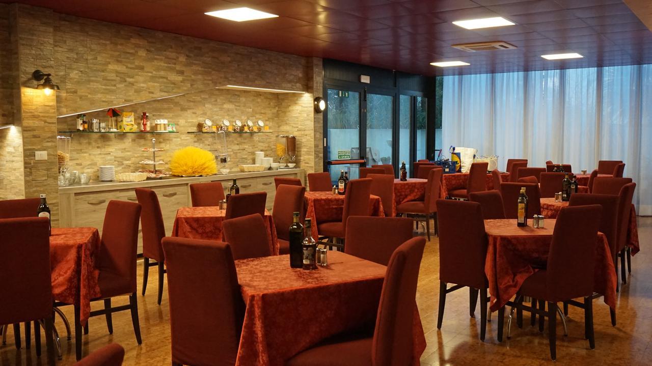 Hotel Blue Marine